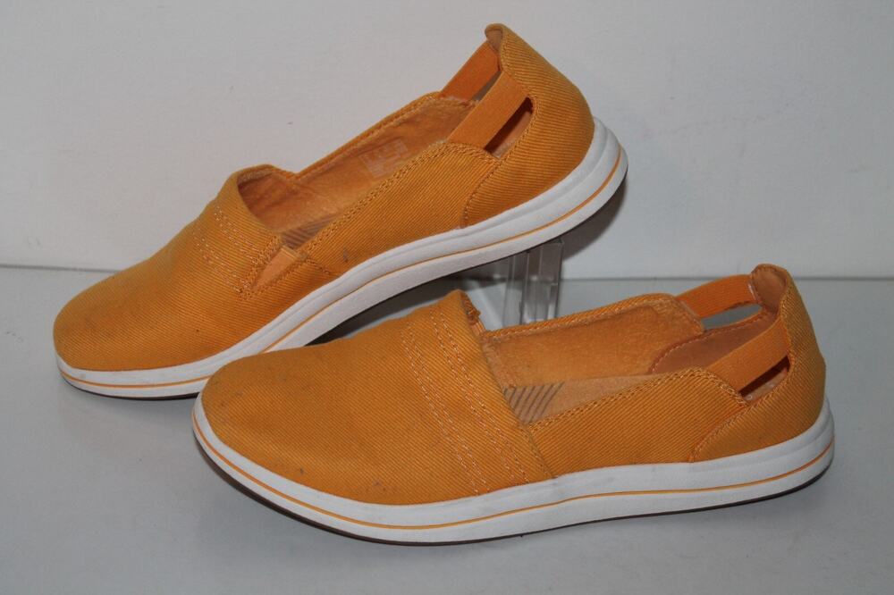 Clarks Cloudsteppers Breeze Step Casual Shoes Womens 8.5, Yellow, Slip On